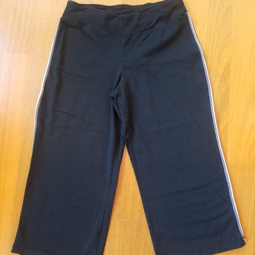 Champion - Black Athletic Capris